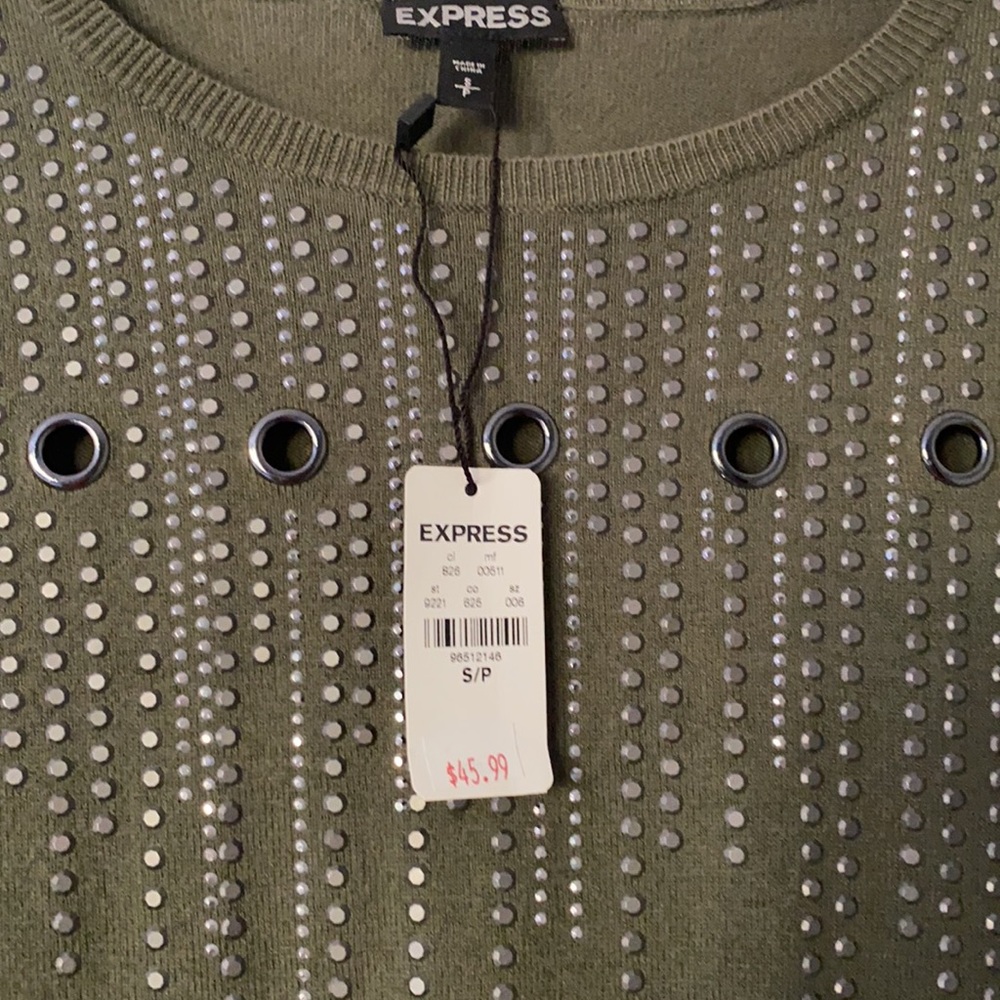 Express Sweater - Picture 2 of 4